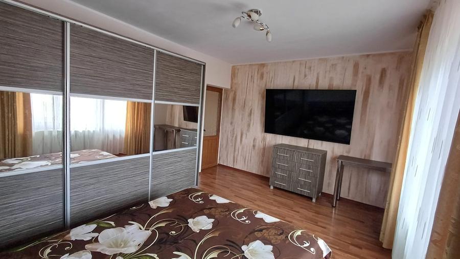 Casă individuală cu 6 camere cu Canalizare în Micro 16