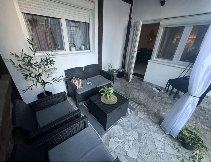 Apartament cu 3 camere în Spitalul Județean
