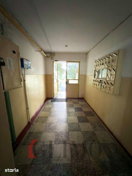 Apartament cu 2 camere decomandat în Micro 40