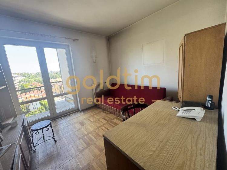 Apartament cu 3 camere semidecomandat în Kogălniceanu