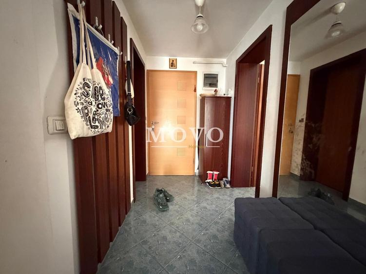 Apartament cu 3 camere decomandat, mobilat în Steaua