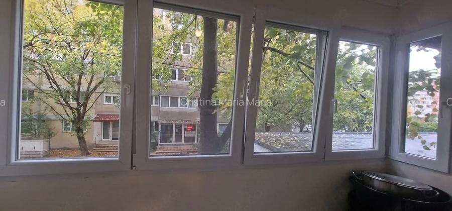 Apartament cu 3 camere decomandat în Rogerius
