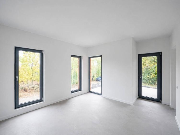 Duplex cu 4 camere cu Canalizare în Moșnița Nouă