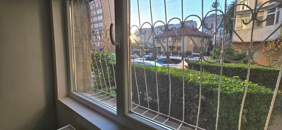 Vânzare apartament 3 camere , parter, micro 5 Târgoviște - 8