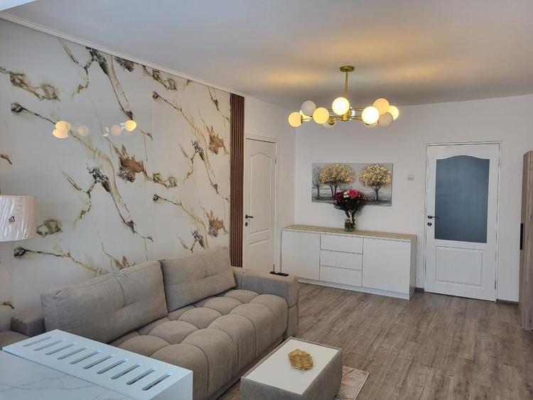 Apartament cu 2 camere circular în Centrul Civic