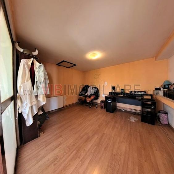 Casă cu 3 camere cu Teren 253 Mp în Giulești Sârbi
