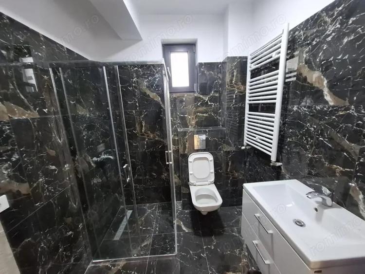 Casă cu Canalizare în Apărătorii Patriei