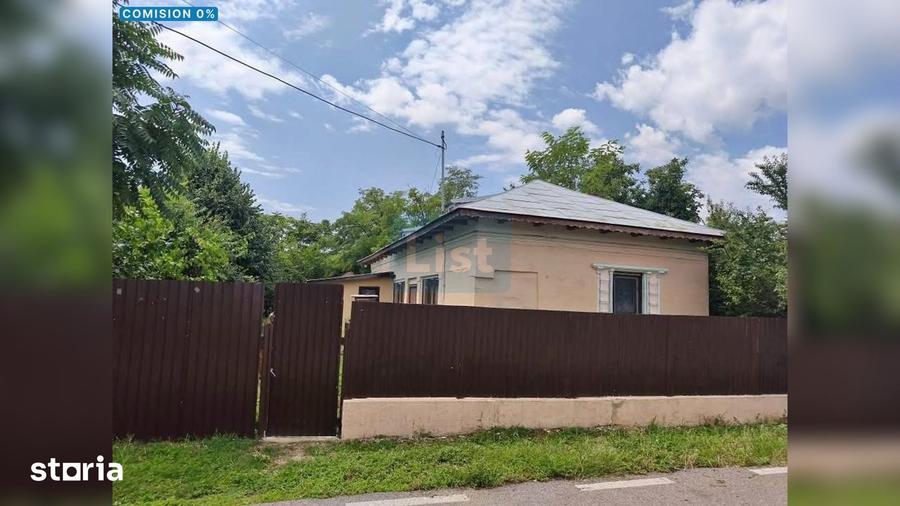 Casă cu 7 camere cu Teren 1400 Mp în Poienarii Burchii
