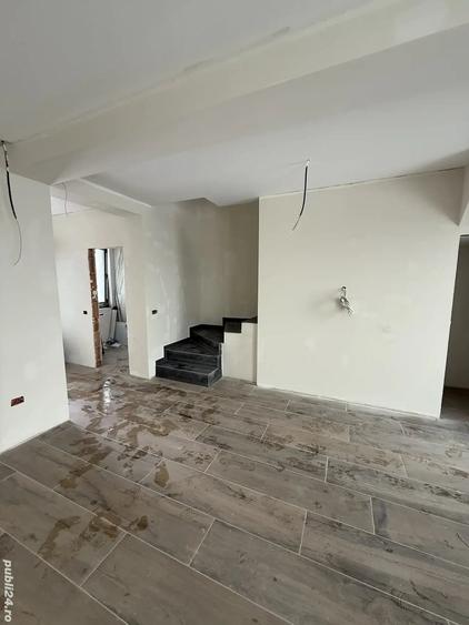 Casă cu 3 camere cu Teren 250 Mp în Braytim