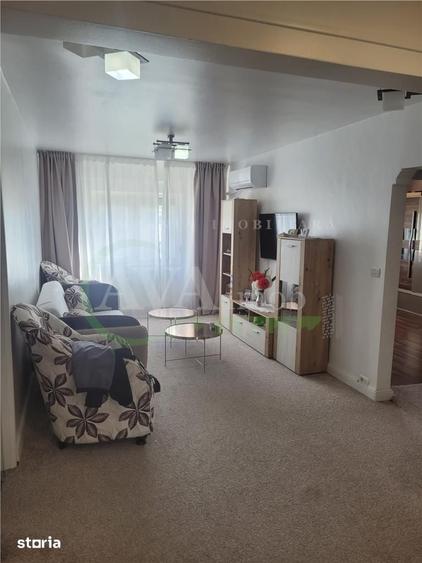 Apartament cu 3 camere decomandat, mobilat în Mioriței