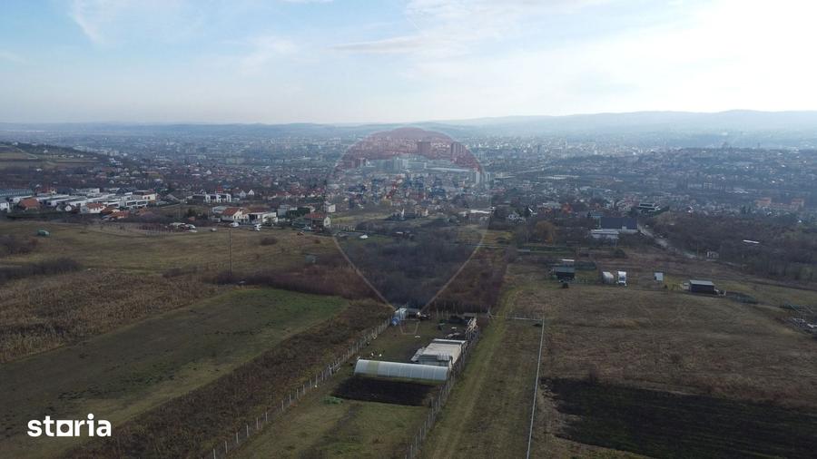 Teren de 19375 mp, în Dâmbul Rotund