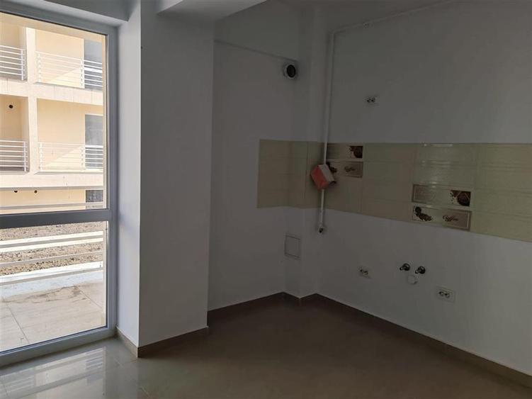 Apartament cu 3 camere decomandat în Valea Lupului