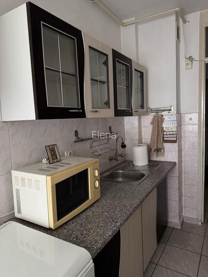 Garsoniera de inchiriat Zona UPG / Bulevardul Bucuresti
