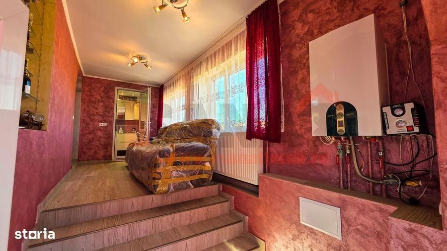 Casă cu 4 camere în Ruși