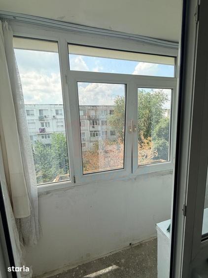 Apartament cu 4 camere în Micro 13