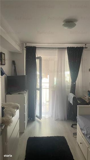 Apartament cu 3 camere semidecomandat în Theodor Pallady