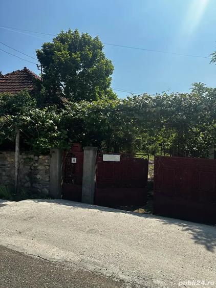 Casă cu 3 camere în Rasovița