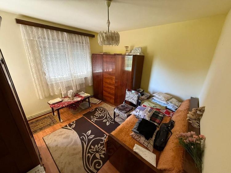 Apartament cu 2 camere decomandat în Exterior Vest