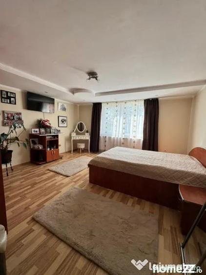 Casă cu 3 camere cu Teren 1100 Mp în Mireșu Mare