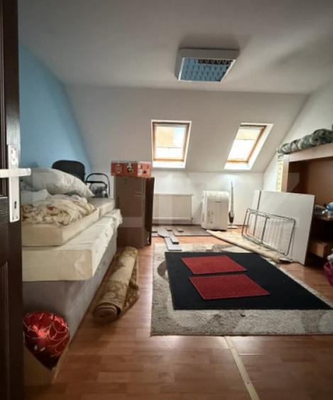 Apartament cu 5 camere decomandat în Central