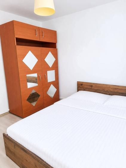 Apartament cu 3 camere decomandat, mobilat în Antiaeriană