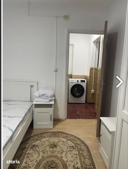 Apartament cu 3 camere decomandat în Drumul Taberei