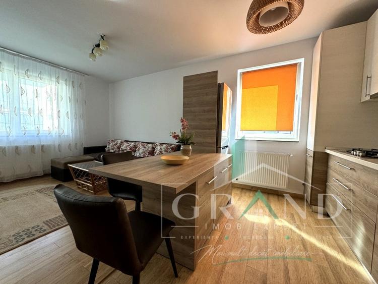 Apartament cu 2 camere semidecomandat, mobilat în Borhanci