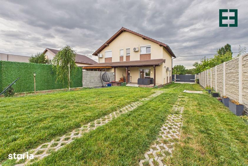 Casă cu 3 camere cu Teren 465 Mp în Sânandrei