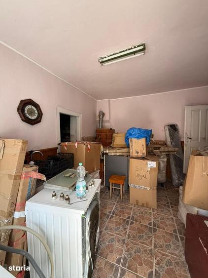 Casă cu 3 camere cu Teren 2093 Mp în Pianu