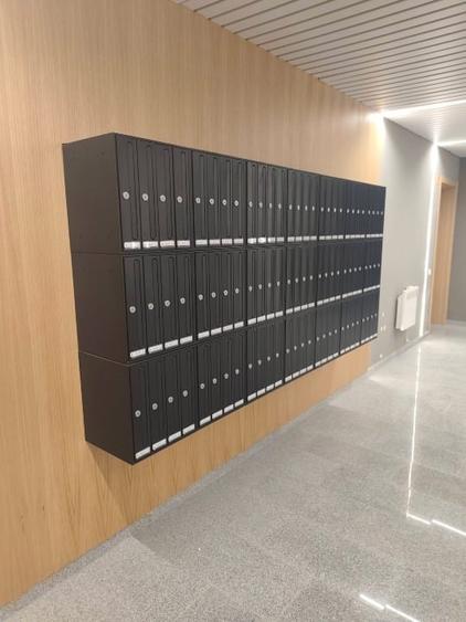 Apartament cu 4 camere decomandat în Pantelimon