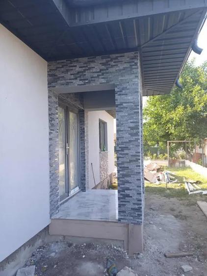 Casă cu 4 camere în Schela