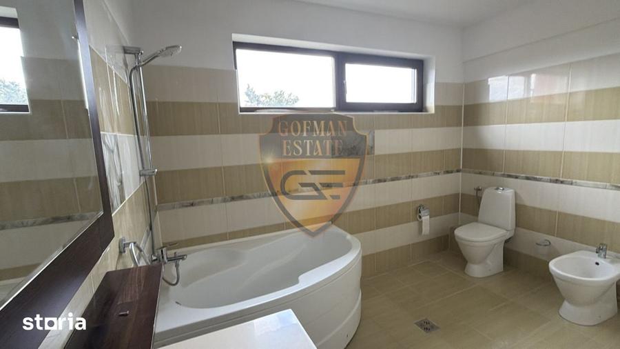 Casă cu 5 camere cu Teren 500 Mp în Agigea