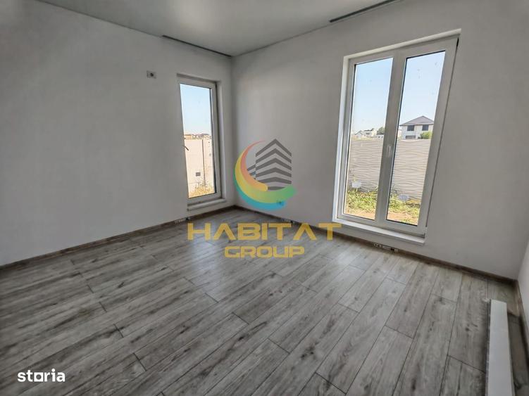 Casă cu 4 camere în Crețești