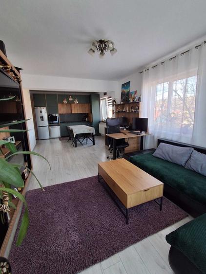 Apartament cu 2 camere decomandat în Florești
