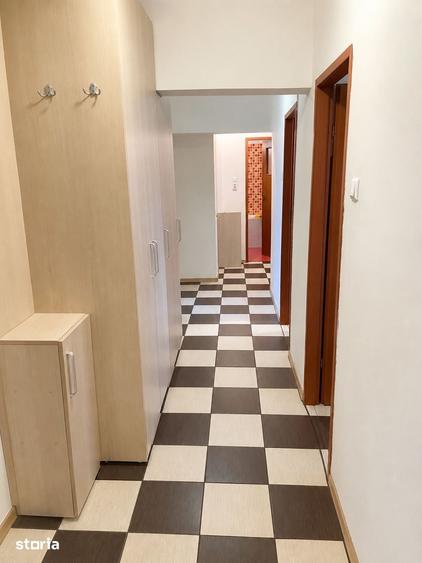 Apartament cu 3 camere decomandat în Crângași