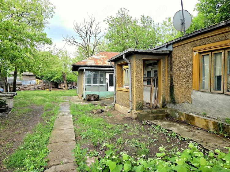 Casă cu Teren 585 Mp în Tudor Vladimirescu