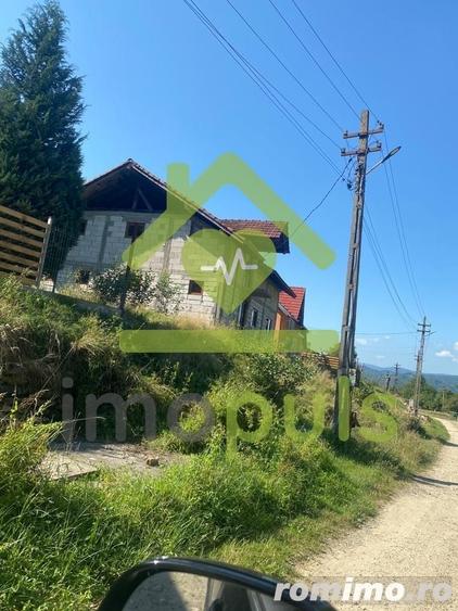 Casă cu Teren 400 Mp în Marga