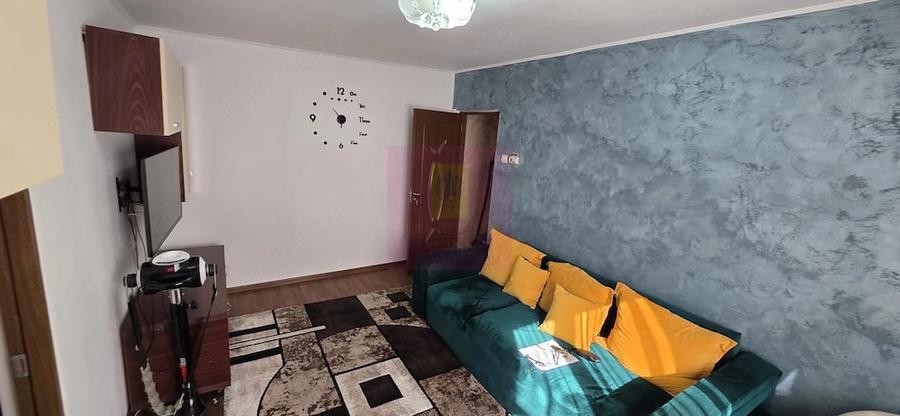 Apartament cu 2 camere semidecomandat în Est