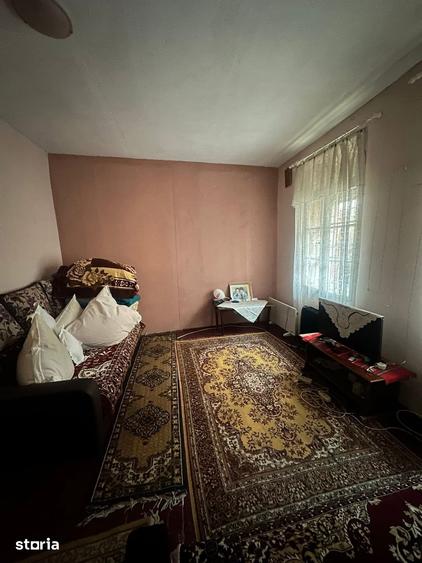 Casă cu 4 camere cu Teren 410 Mp în Central