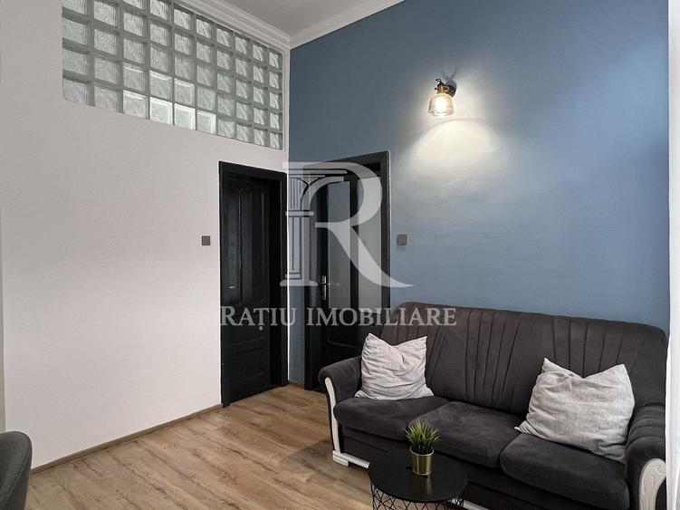 Apartament cu 3 camere semidecomandat, mobilat în Ultracentral