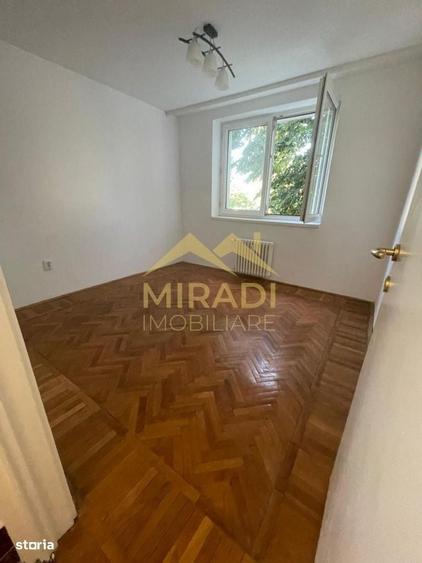 Apartament cu 2 camere semidecomandat în Dorobanți