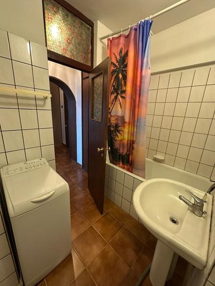 Apartament cu 2 camere decomandat în Ghencea