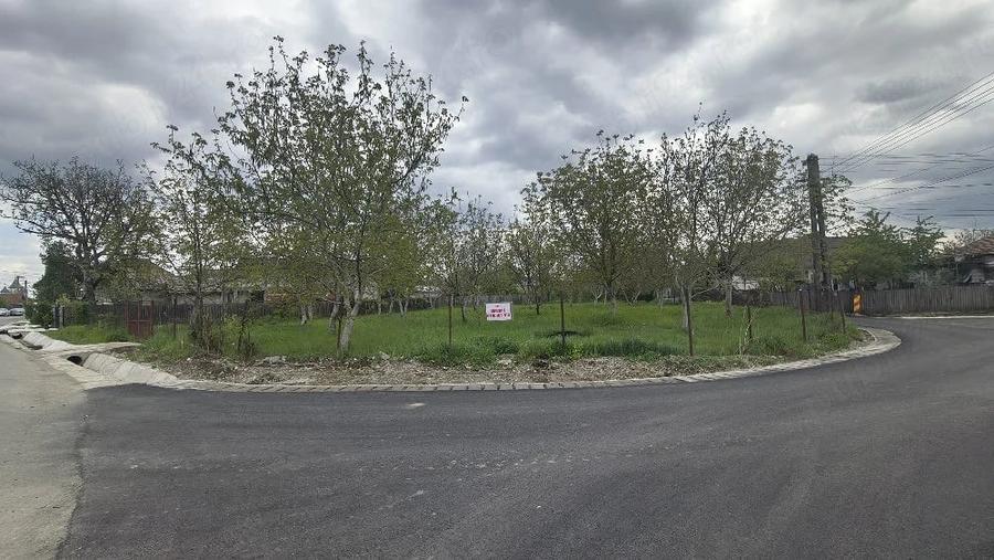 Teren de 1457 mp, în Dărmănești