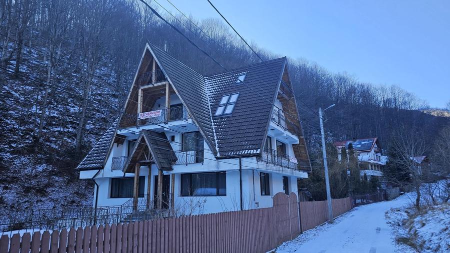 Casă cu 4 camere în Cheia