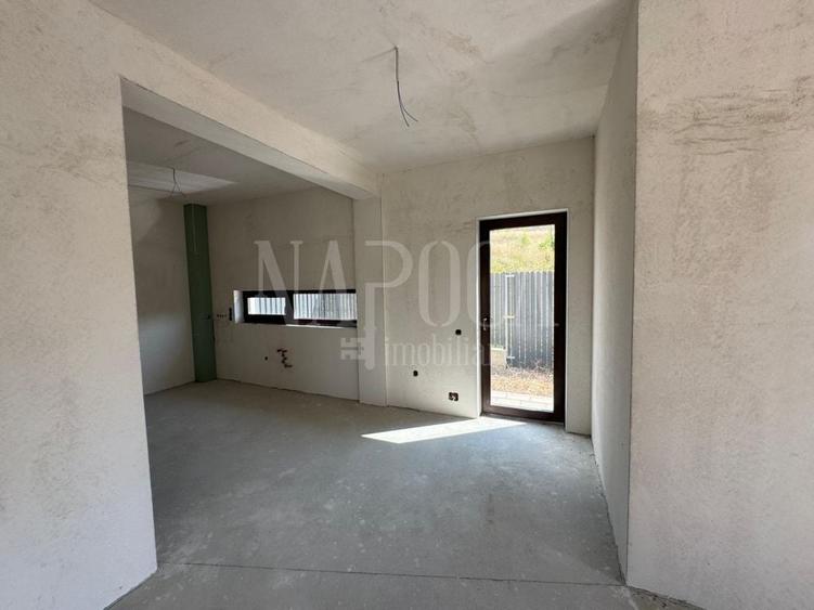 Duplex cu 4 camere cu Canalizare în Iris