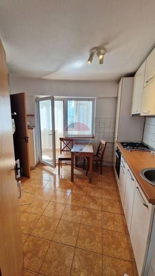 Apartament cu 2 camere decomandat, mobilat în Banu Manta