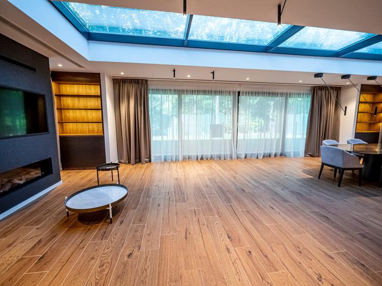 Duplex cu 7 camere cu Teren 377 Mp în Herăstrău