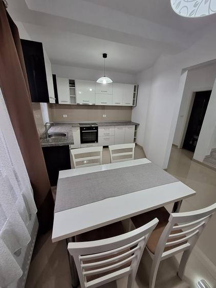 Duplex cu 4 camere cu Teren 362 Mp în Dumbrăvița