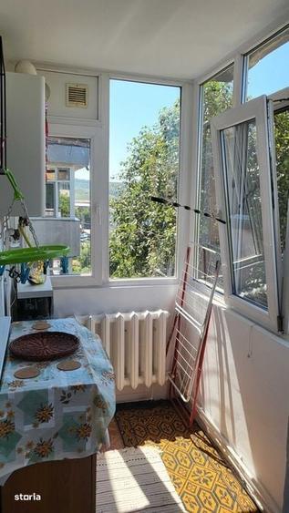 Apartament cu 2 camere decomandat în Canta