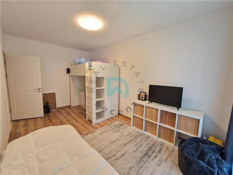 Apartament cu 2 camere decomandat, mobilat în Cristian